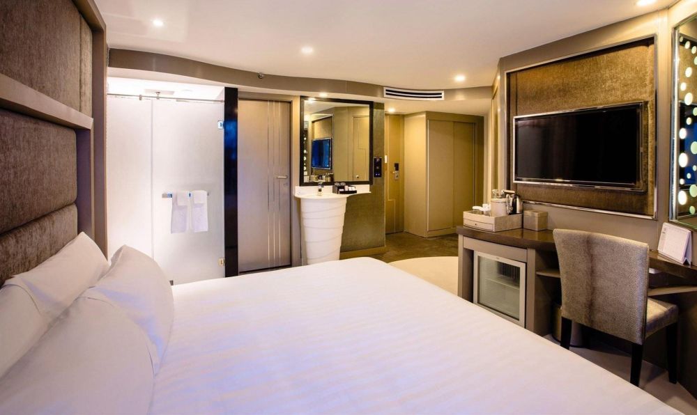 Deluxe CV/ PV Room, Azure Hotel Pattaya (ex.Centara Azure Hotel Pattaya) 4*