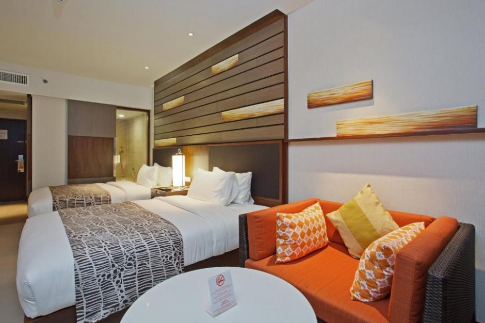 Standard, Holiday Inn Resort Patong 4*
