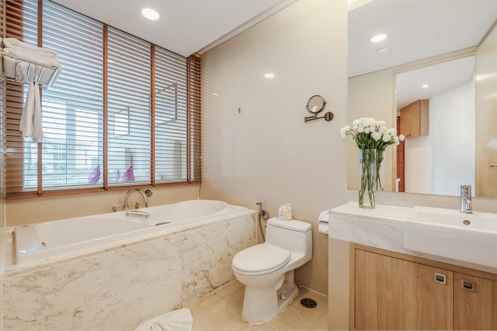 Deluxe Twin No Balcony, Splash Beach Resort Maikhao Phuket 5*