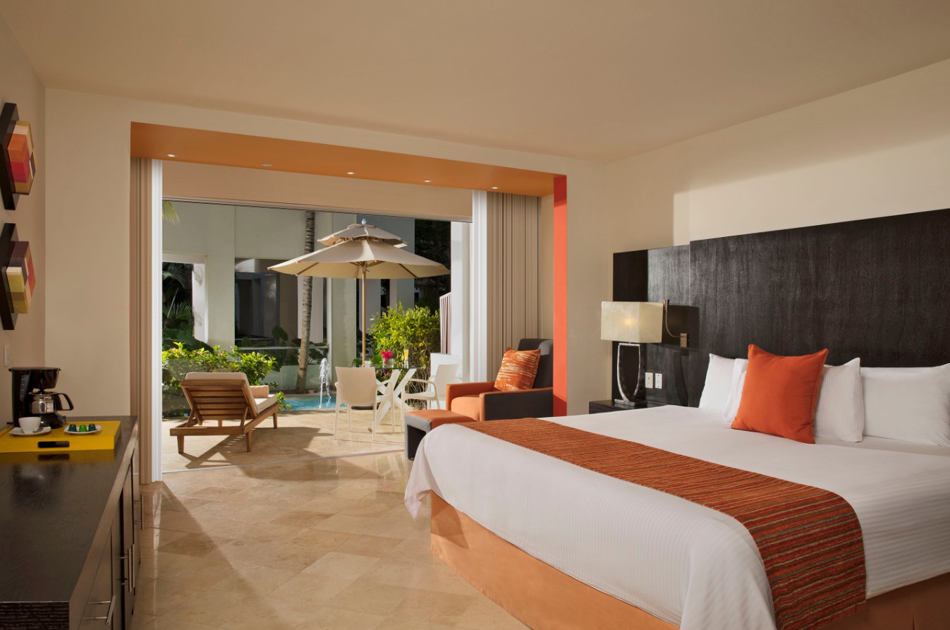 Deluxe Pool View, Sunscape Akumal Beach Resort & Spa (Ex.Grand Oasis Tulum) 5*