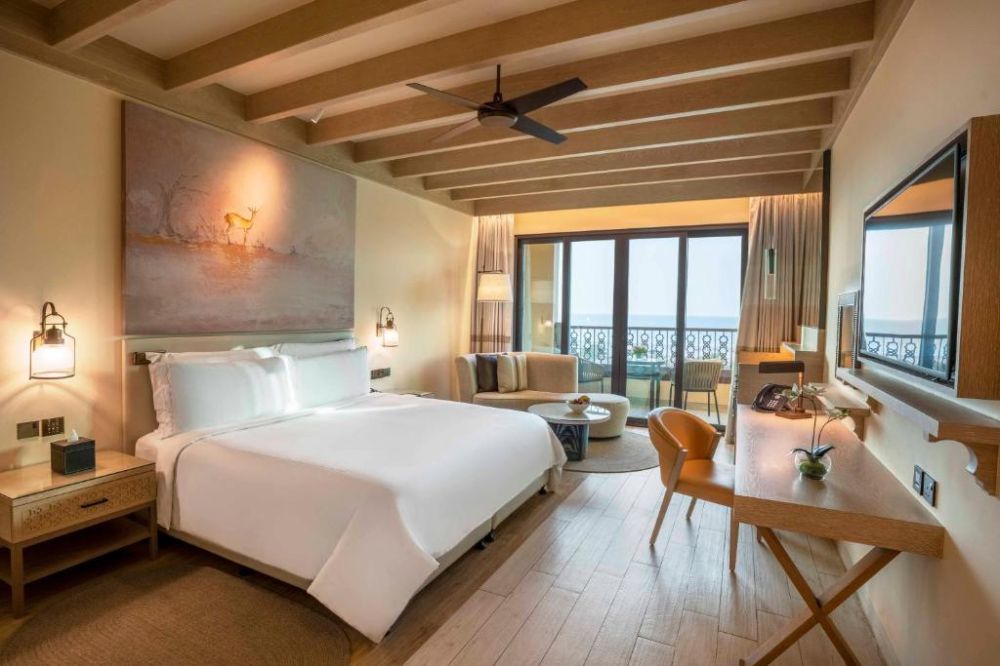 Sea View Room With Lounge Access And Balcony, Saadiyat Rotana Resort & Villas 5*