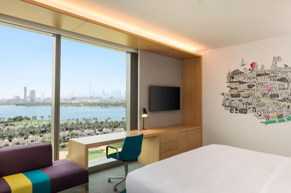 Savvy Room, Aloft Dubai Creek 4*