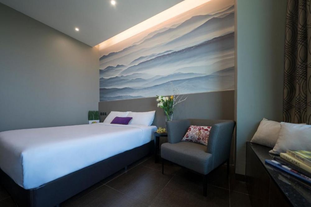 Premier Room, V Hotel Lavender 3*