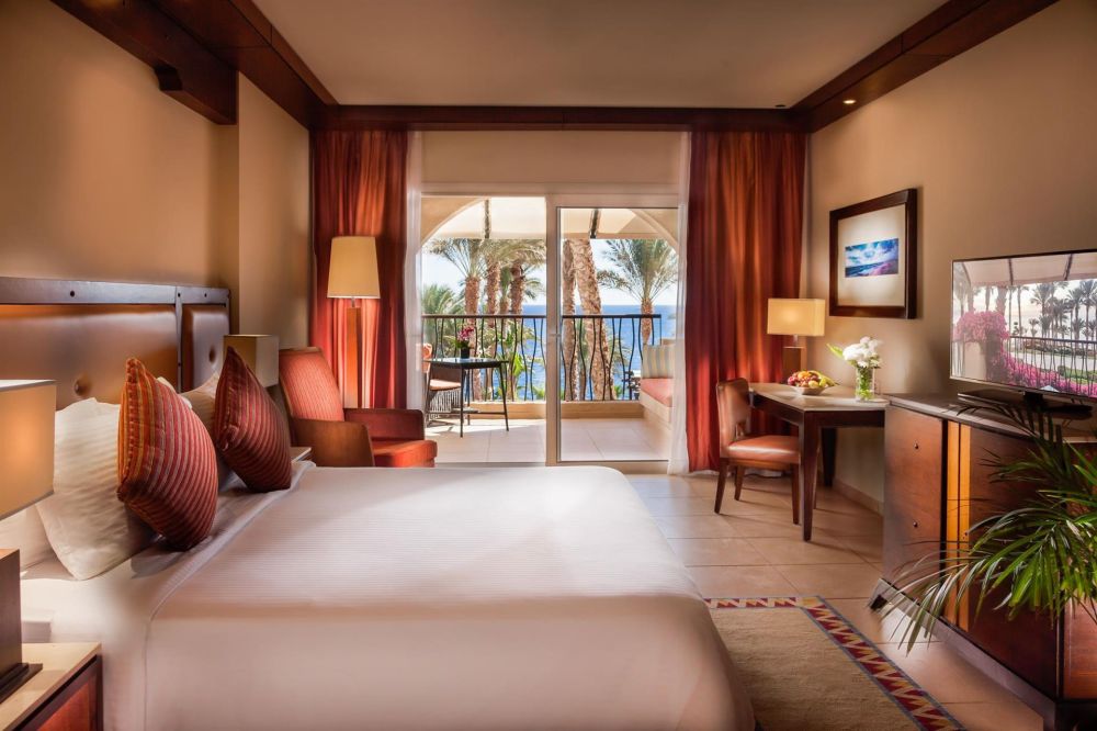 Sea Front Room with Lounge Access (ex. club room), Grand Rotana Resort & Spa 5*