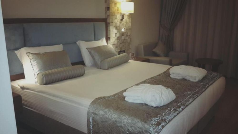 Standard Room, Grand Ons Hotel 3*