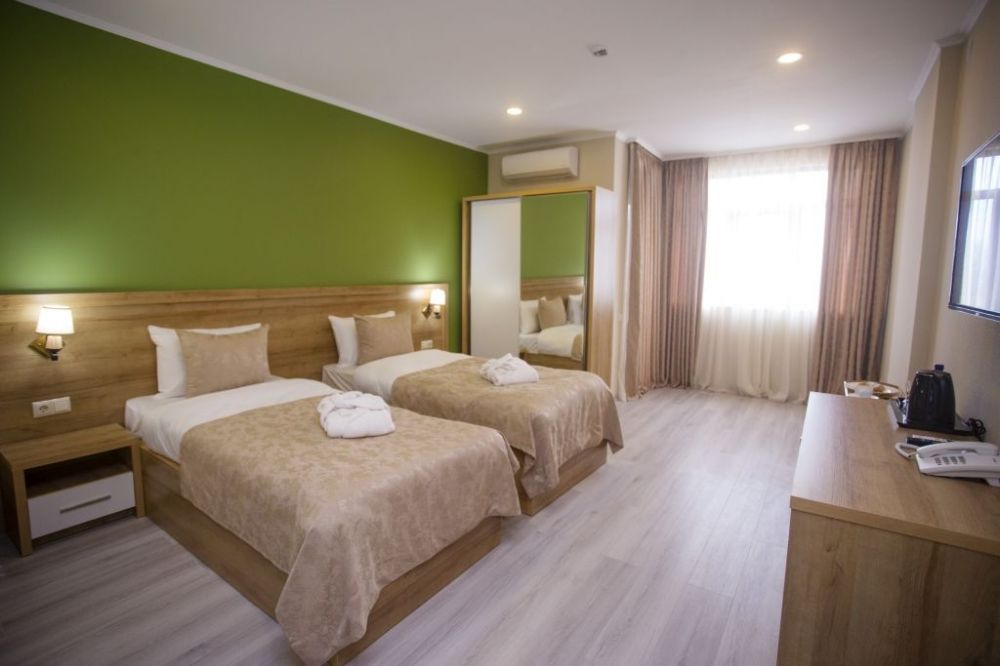 Standard, Aqua Batumi Hotel & Apartments 4*