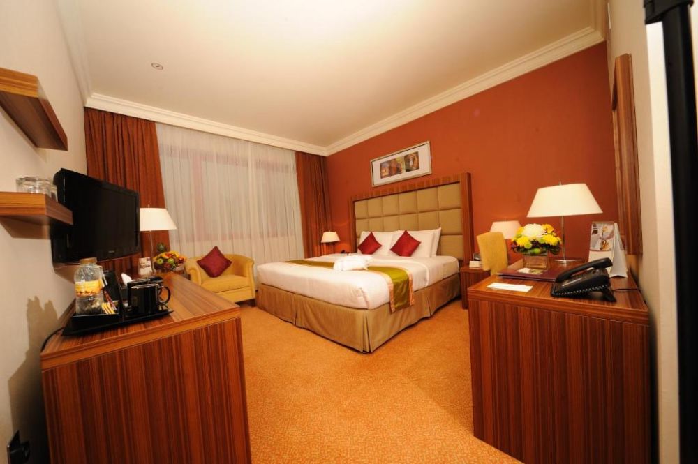 Premium Room, City Seasons Al Hamra Hotel 4*