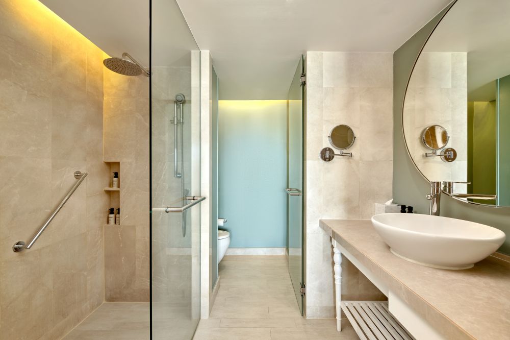 Deluxe/ Deluxe Hill View/ Deluxe Pool View, Amari Hua Hin 4*