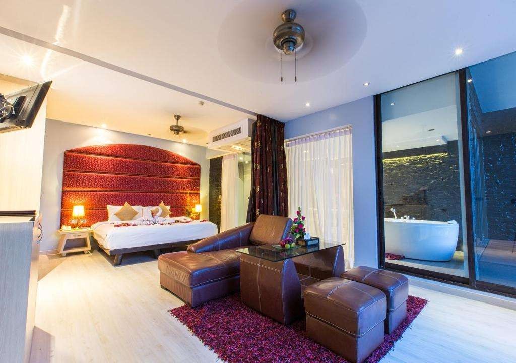 Superior jacuzzi suite, Indochine Resort & Villas 4*