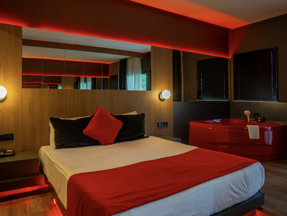 Red Room, Amon Hotels | Adults Only 4*