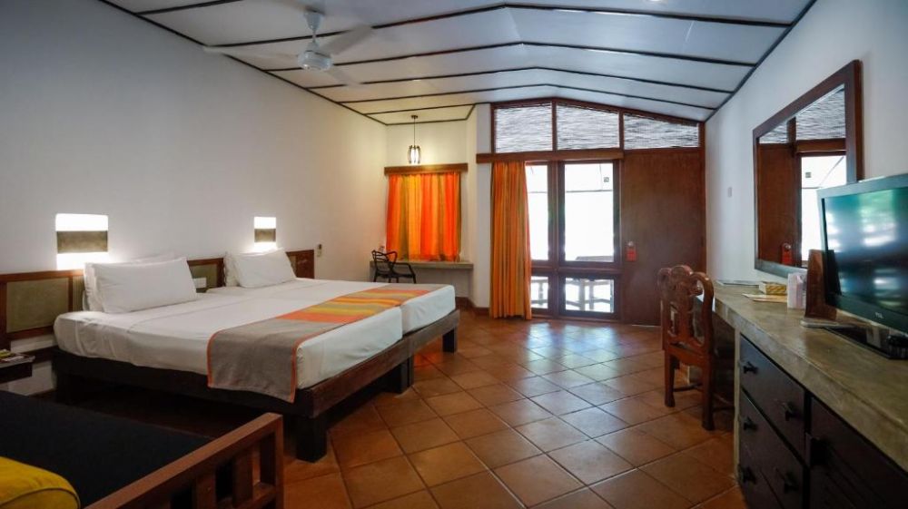 Standard Room, Nilaveli Beach Hotel 3*