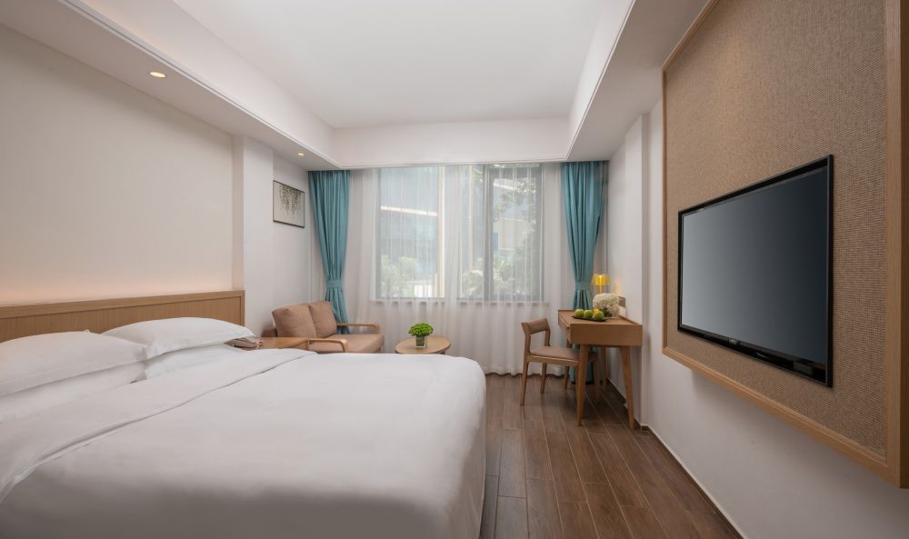 Superior King/Twin Room (building C), South China Hotel 4*