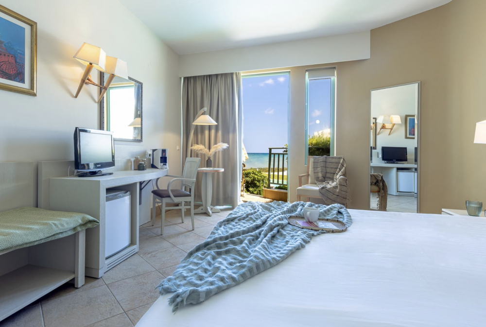 Standard Sea View Sharing Pool, Grand Bay Beach Resort Giannoulis Hotel | Adults Only 16+ 4*