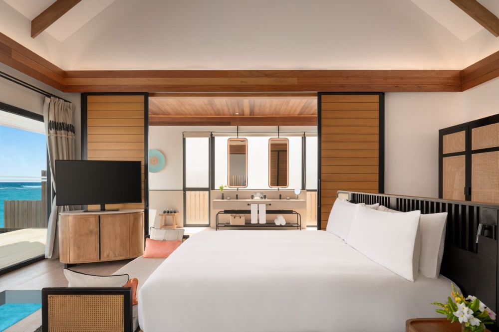 One-bedroom Overwater Pool Villa, Hilton Maldives Amingiri Resort & SPA 5*