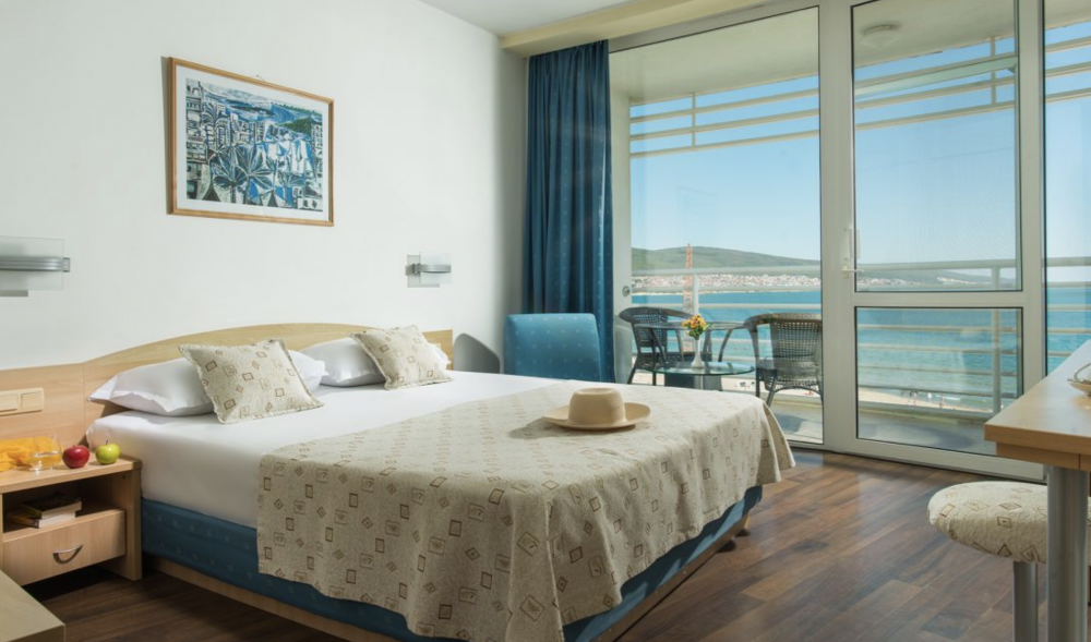 TWO BEDROOM APARTMENT WITH SEA VIEW, Grand Victoria Sunny Beach 4*