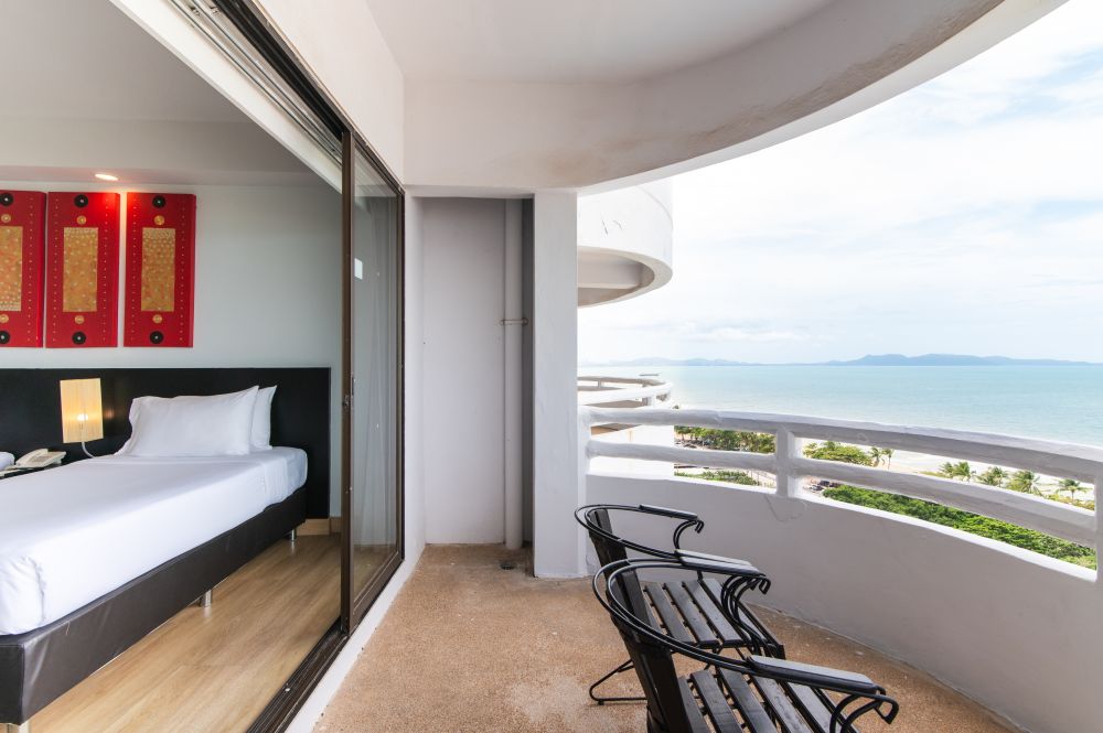 Superior City View / Superior Ocean View, D Varee Jomtien Beach 4*