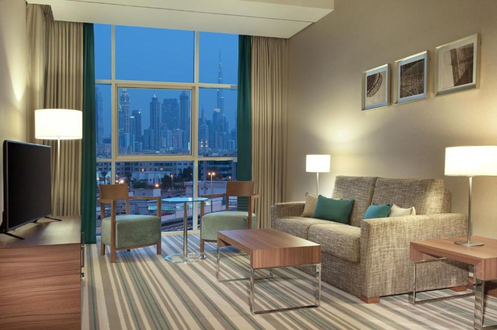 One Bedroom Suite, Hilton Garden Inn Dubai Al Mina 4*