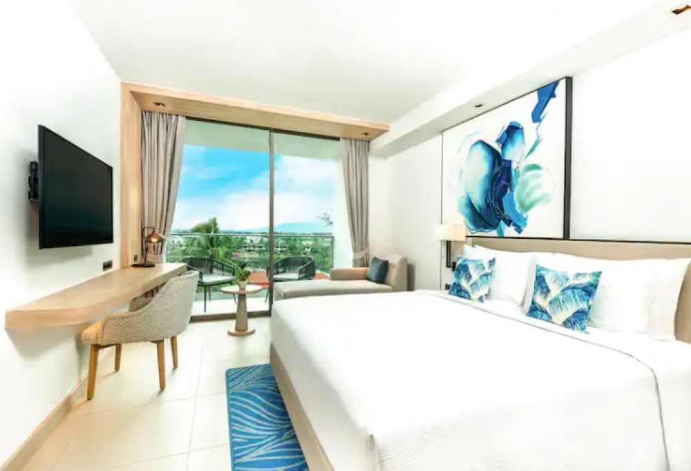 Premium Room With Balcony, Hilton Garden Inn Phuket Bangtao 4*