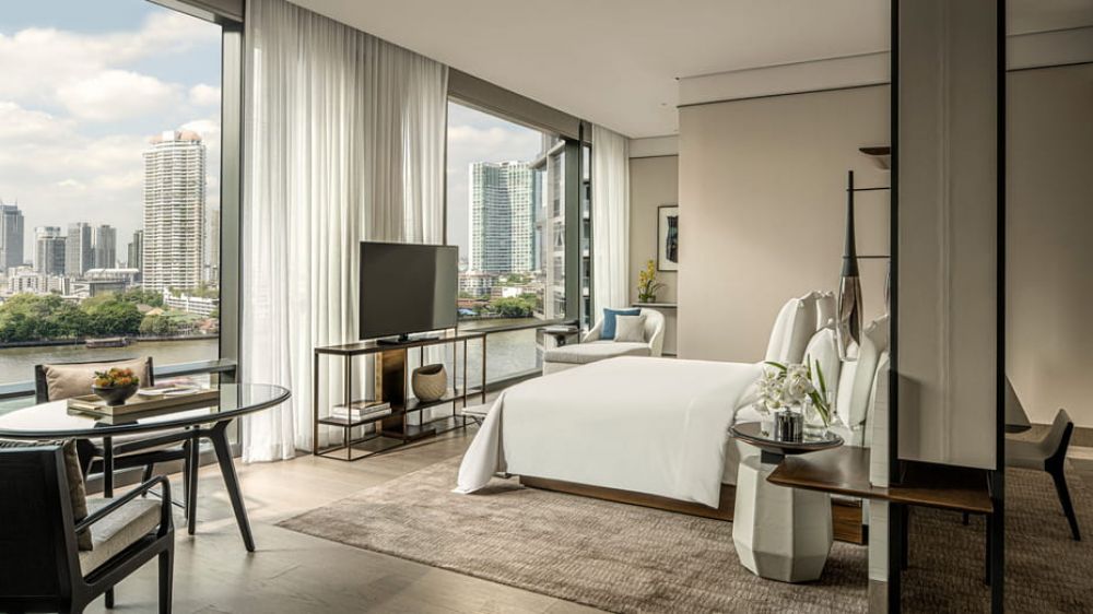 Studio River-View Terrace Suite, Four Seasons Hotel Bangkok At Chao Phraya River 5*