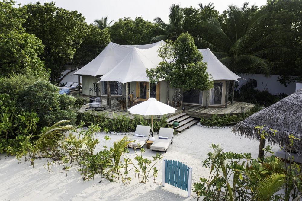 Beach Tented Villa, Fairmont Maldives Sirru Fen Fushi 5*