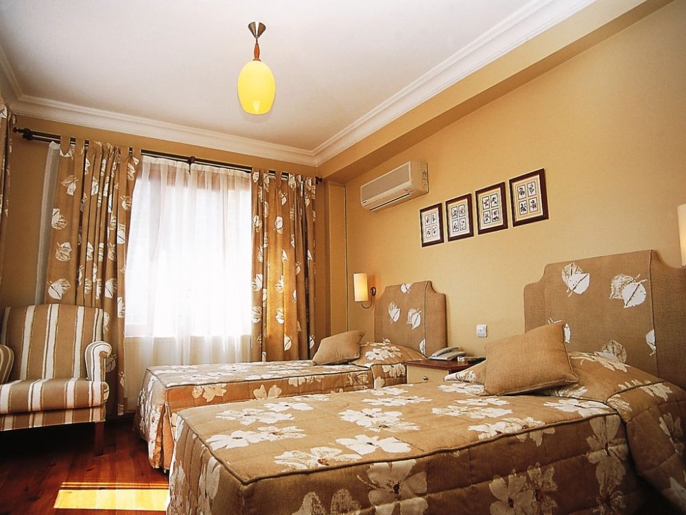 Standard, Hotel Fehmi Bey 3*