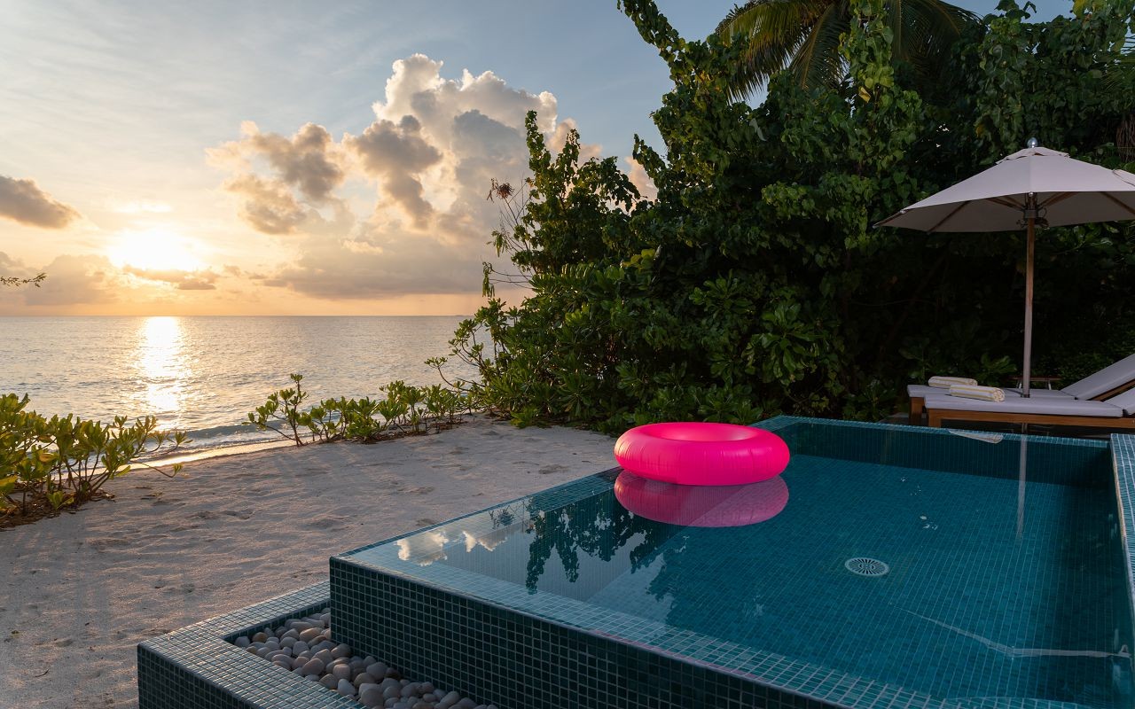 Ocean Beach Villa, The Standard Huruvalhi Maldives (ex. Carpe Diem) 5*