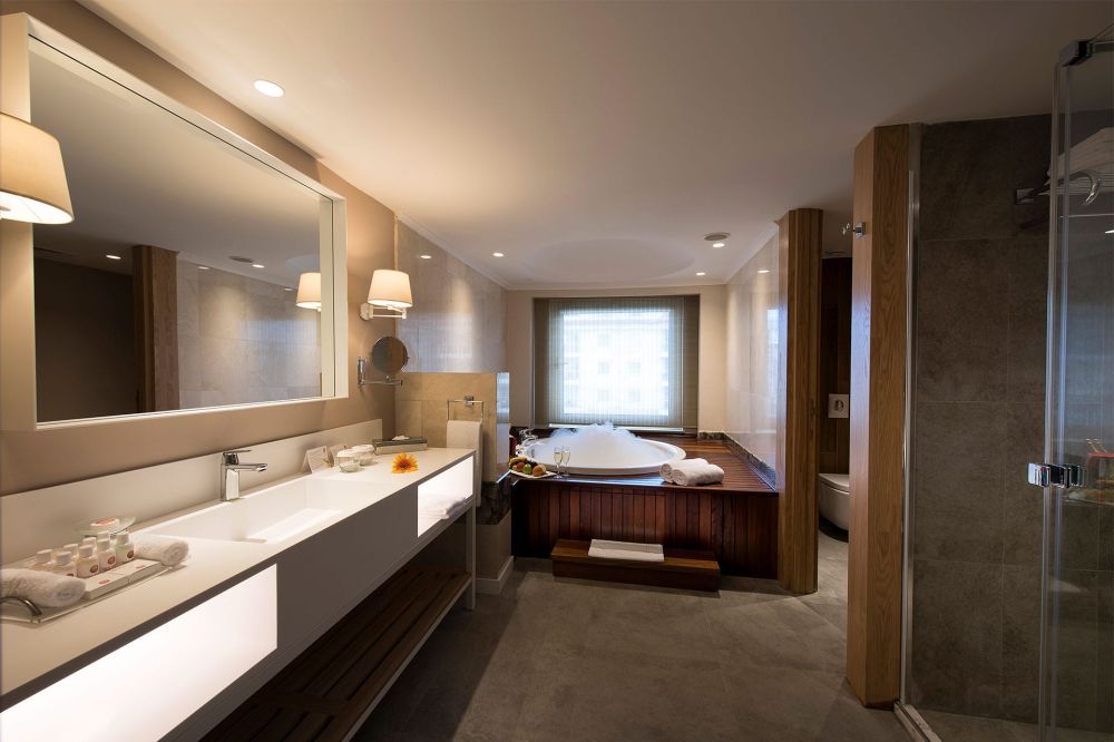 Deluxe Suite with Jacuzzi, Akra Kemer (ex. Kemer Barut Collection) 5*