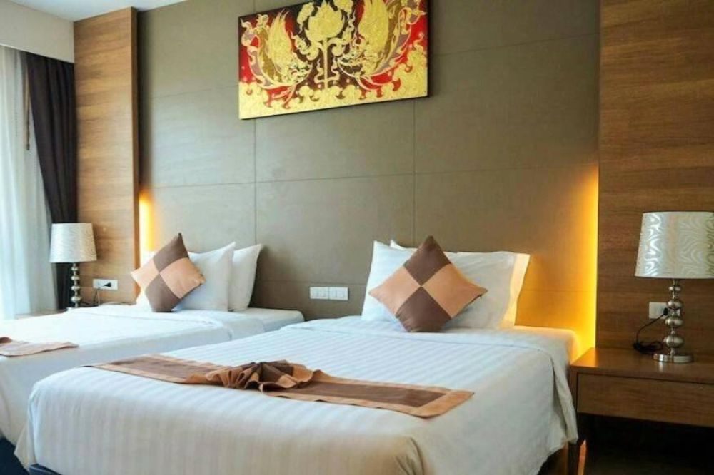 Superior Room, Crystal Palace Pattaya 3*