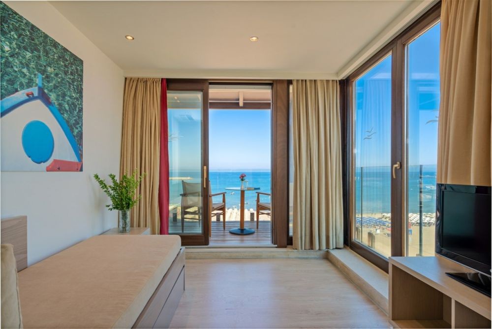 Deluxe Suite Front Sea View, Kriti Beach Hotel 5*