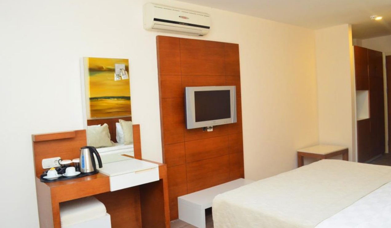 Standard Room, Sunbird Hotel 3*