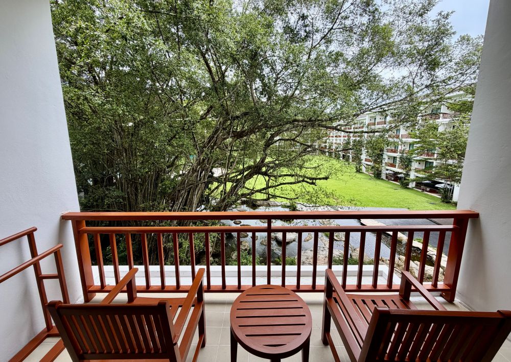 Superior RFV, Naithonburi Resort 4*