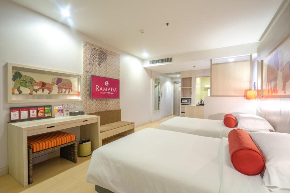 Deluxe Room, Ramada Phuket Deevana 4*