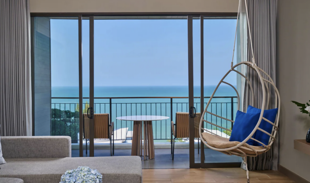 One Bedroom Suite, Renaissance Pattaya Resort & SPA 5*