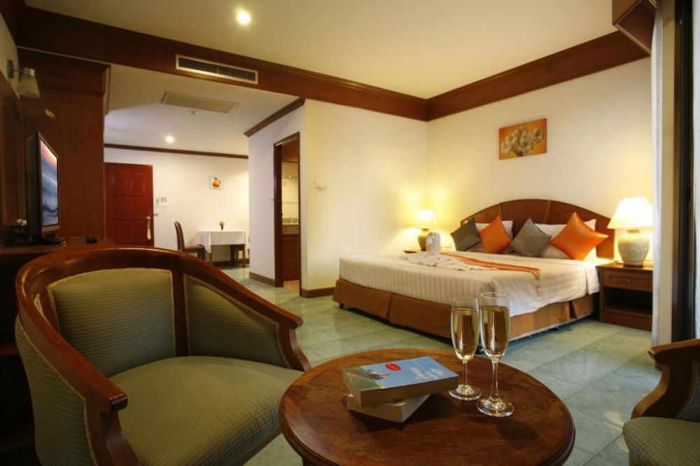 Standard Room, Jiraporn Hill Resort Patong 3*