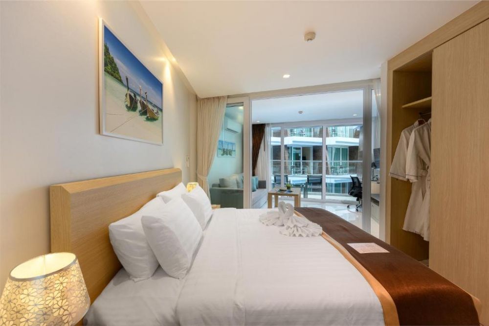 1 Bedroom Suite, The Beachfront Hotel Phuket 4*