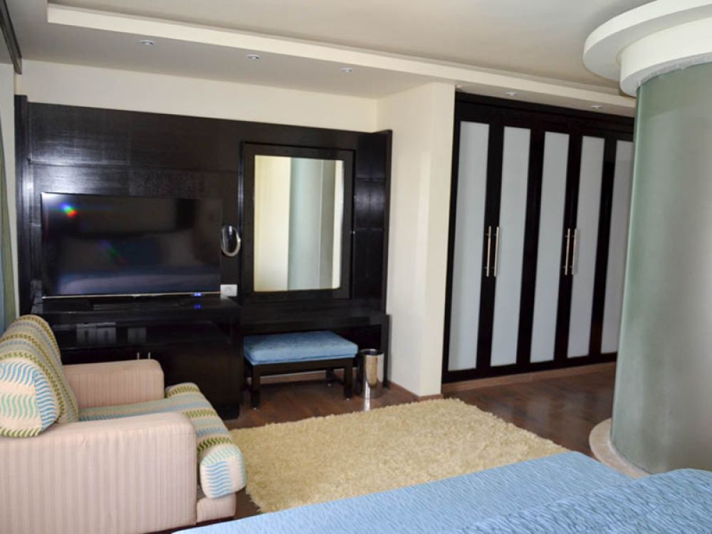 Executive Suite, Reef Oasis Blue Bay 5*