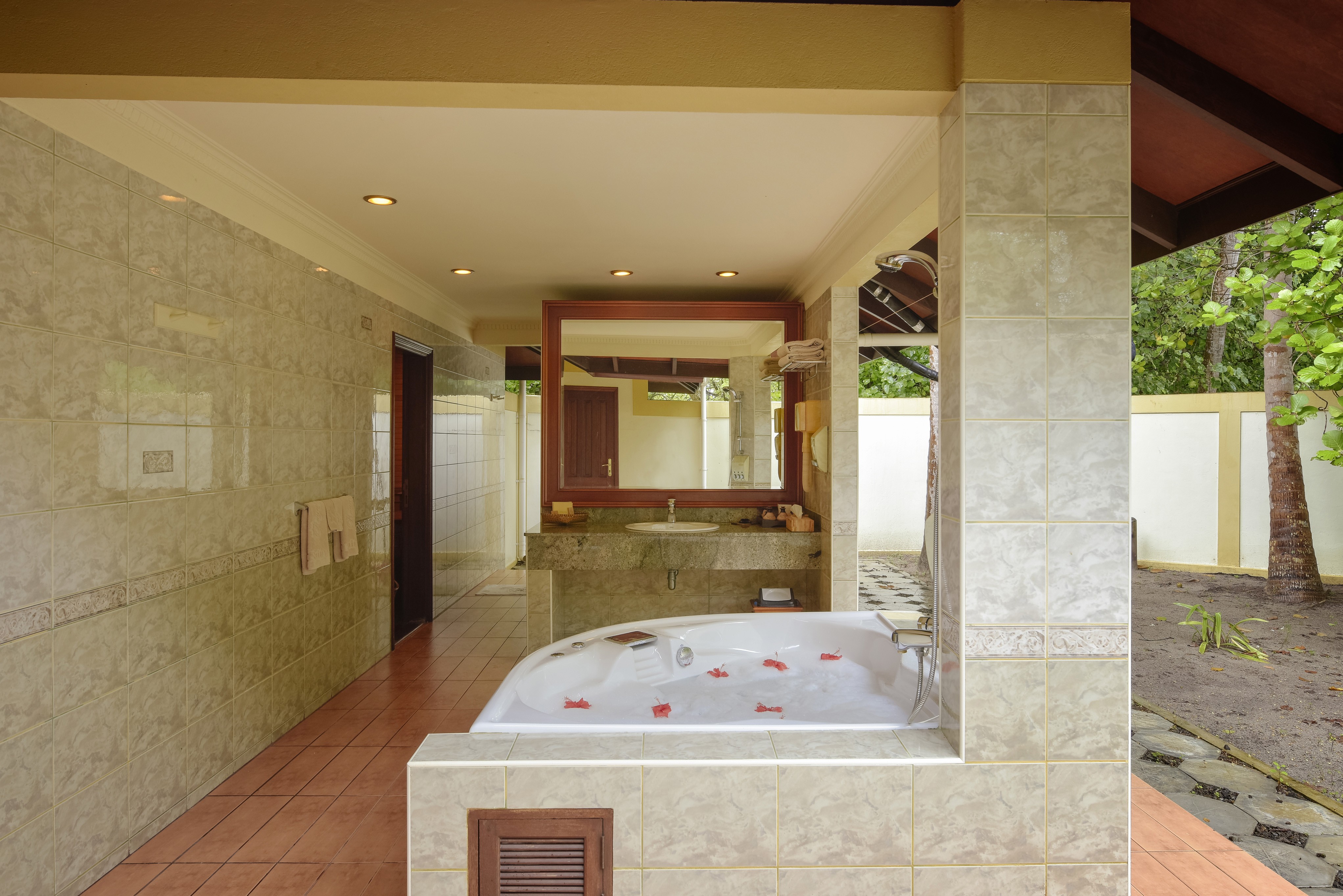 2 Bedroom Beach Pool Residence, Royal Island Resort Maldives 5*