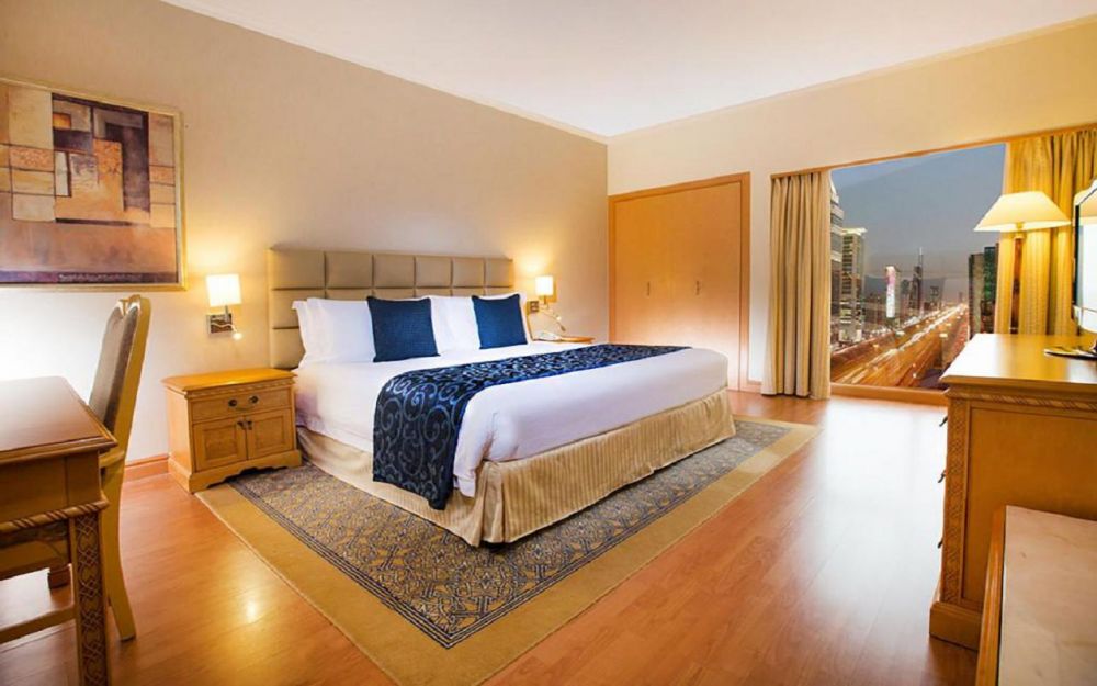 Junior Suite, Millennium Plaza Downtown Hotel (ex. Crowne Plaza Dubai Sheikh Zayed Road) 5*
