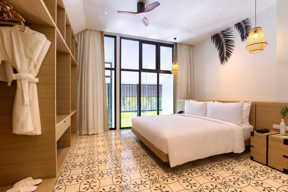 Grand Surin Suites, Outrigger Surin Beach Resort (ex. Manathai Surin Phuket) 4*