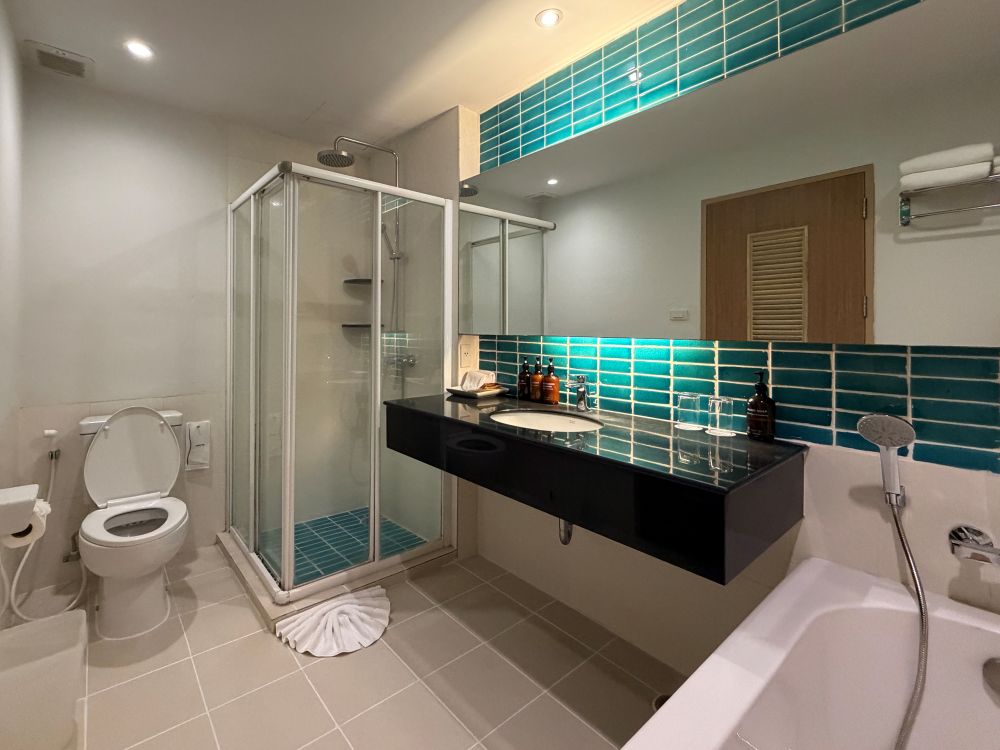 Superior RFV, Naithonburi Resort 4*