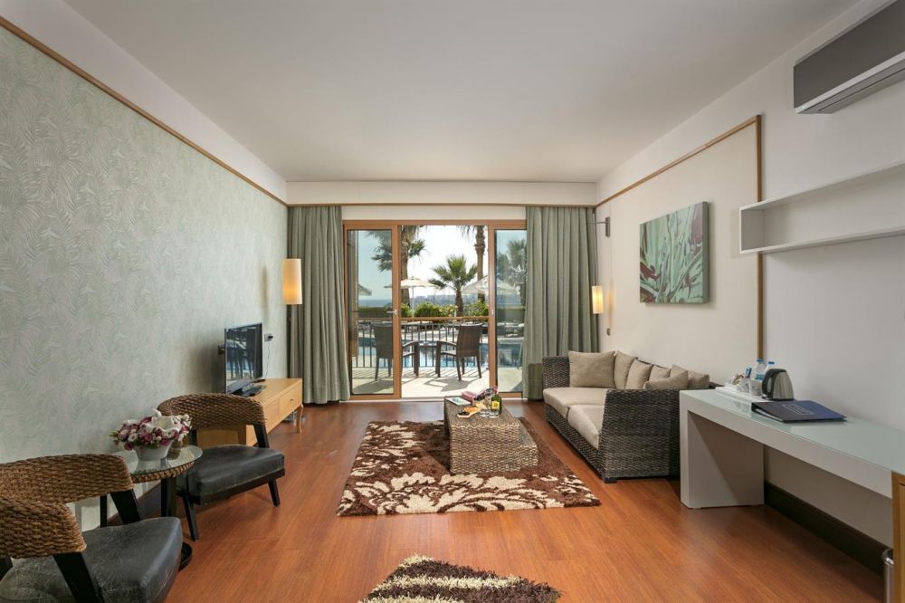 Superior Suite Swim Up, Kefaluka Resort 5*