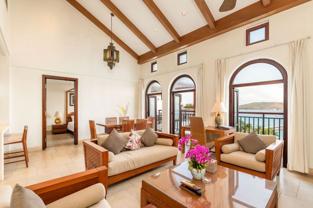 Supreme Three-Bedroom Suite with Ocean View and Kitchen, Aegean Suites Sanya Yalong Bay Resort 5*