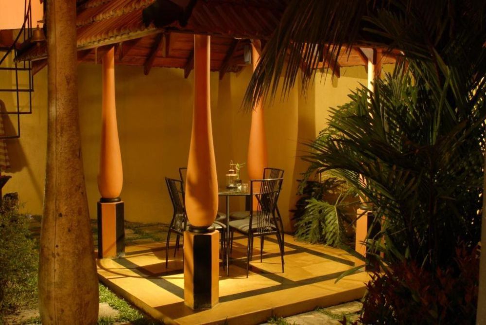 Family Cabana, Flower Garden Cabanas 3*