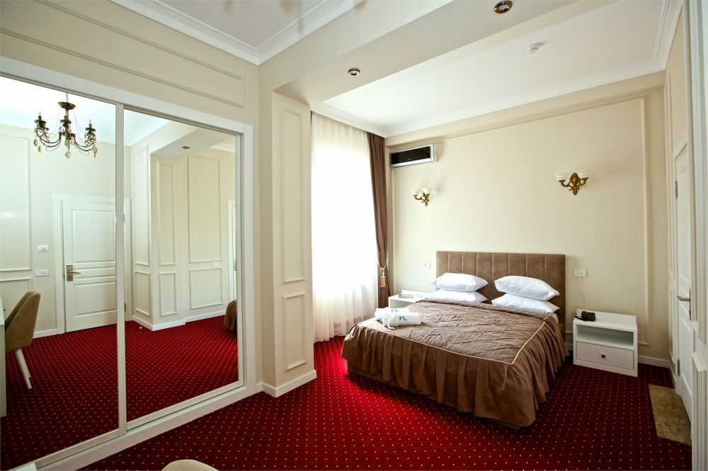 Standard, Miraj Hotel 5*