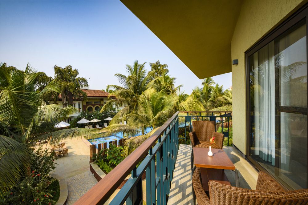 Superior Room pool view/ paddy view, Beleza By The Beach 4*