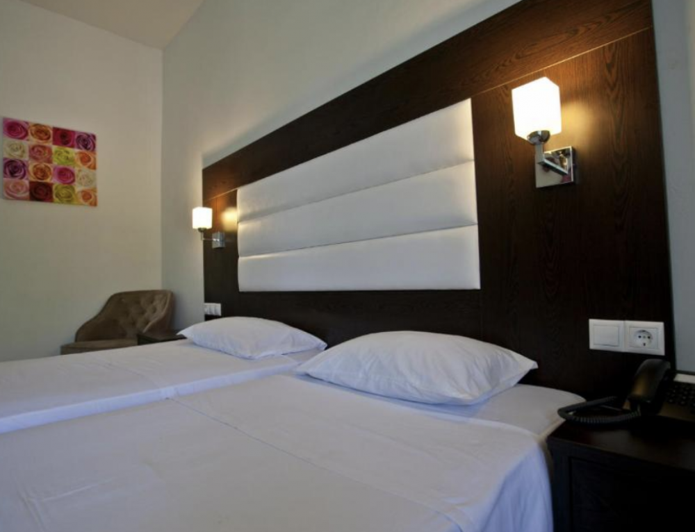 Triple Room, Sivila Hotel 3*