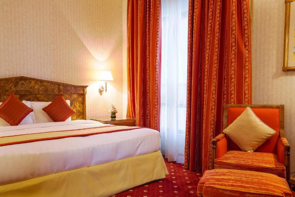 Executive Double Room, Capitol Hotel Dubai 4*