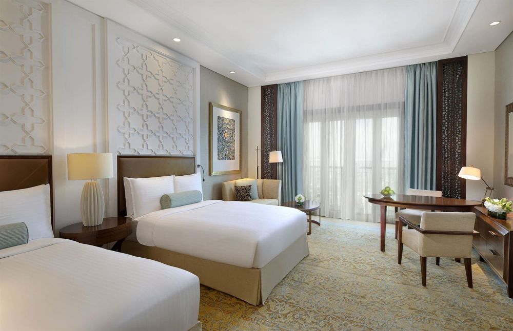 Deluxe Room, The Ritz Carlton Dubai Jumeirah 5*