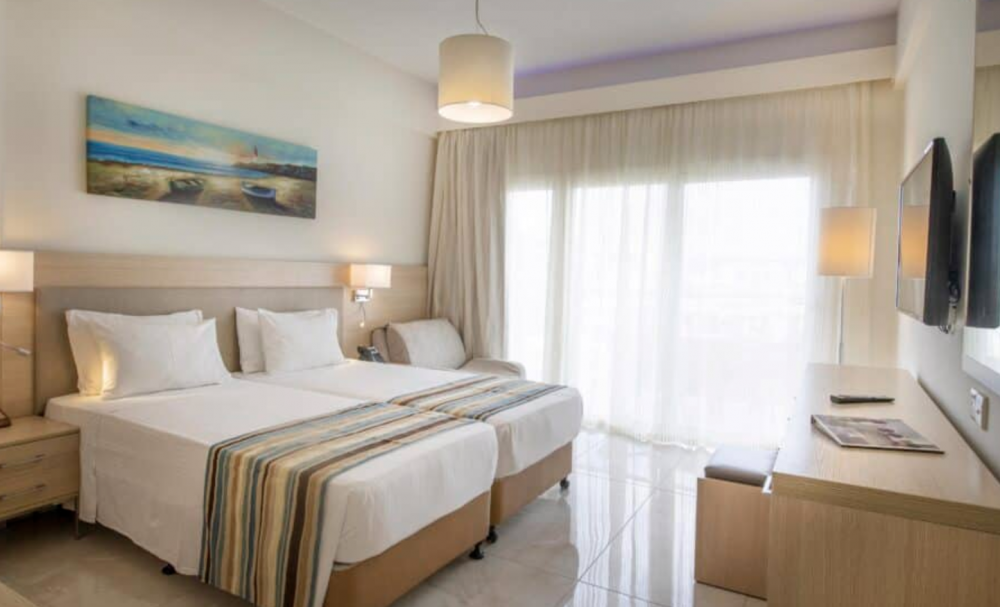 Inland View Superior Disabled Room, Pernera Beach Hotel 4*