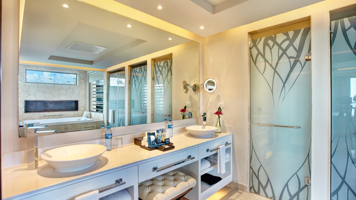 Luxury Presidential One Bedroom Suite OV, Royalton Riviera Cancun 5*
